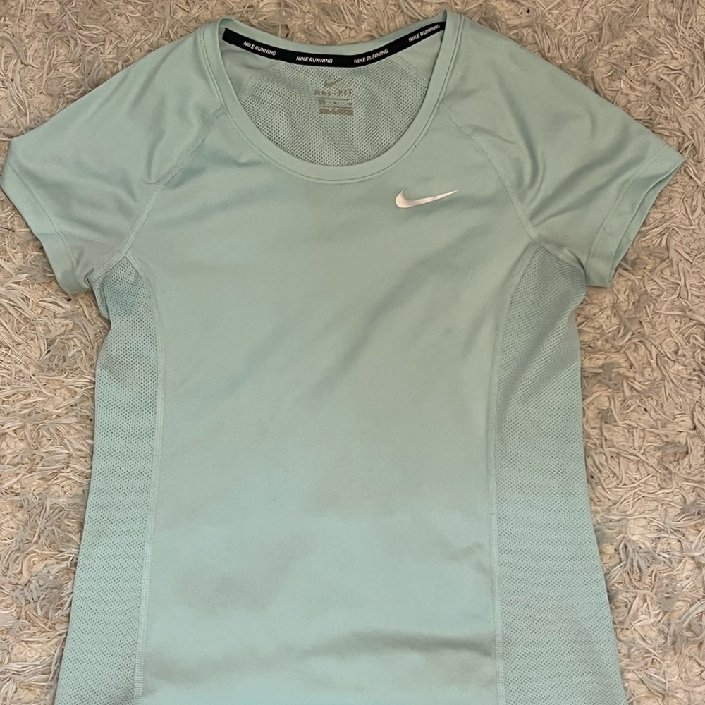 Nike Green Fitted Short Sleeve Tee